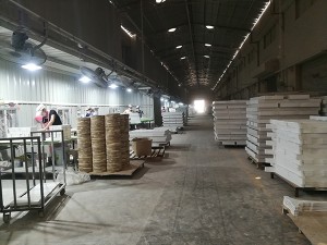 擦砂打磨车间